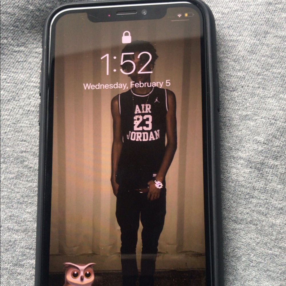 Iphone X 64GB AT&T network with case!